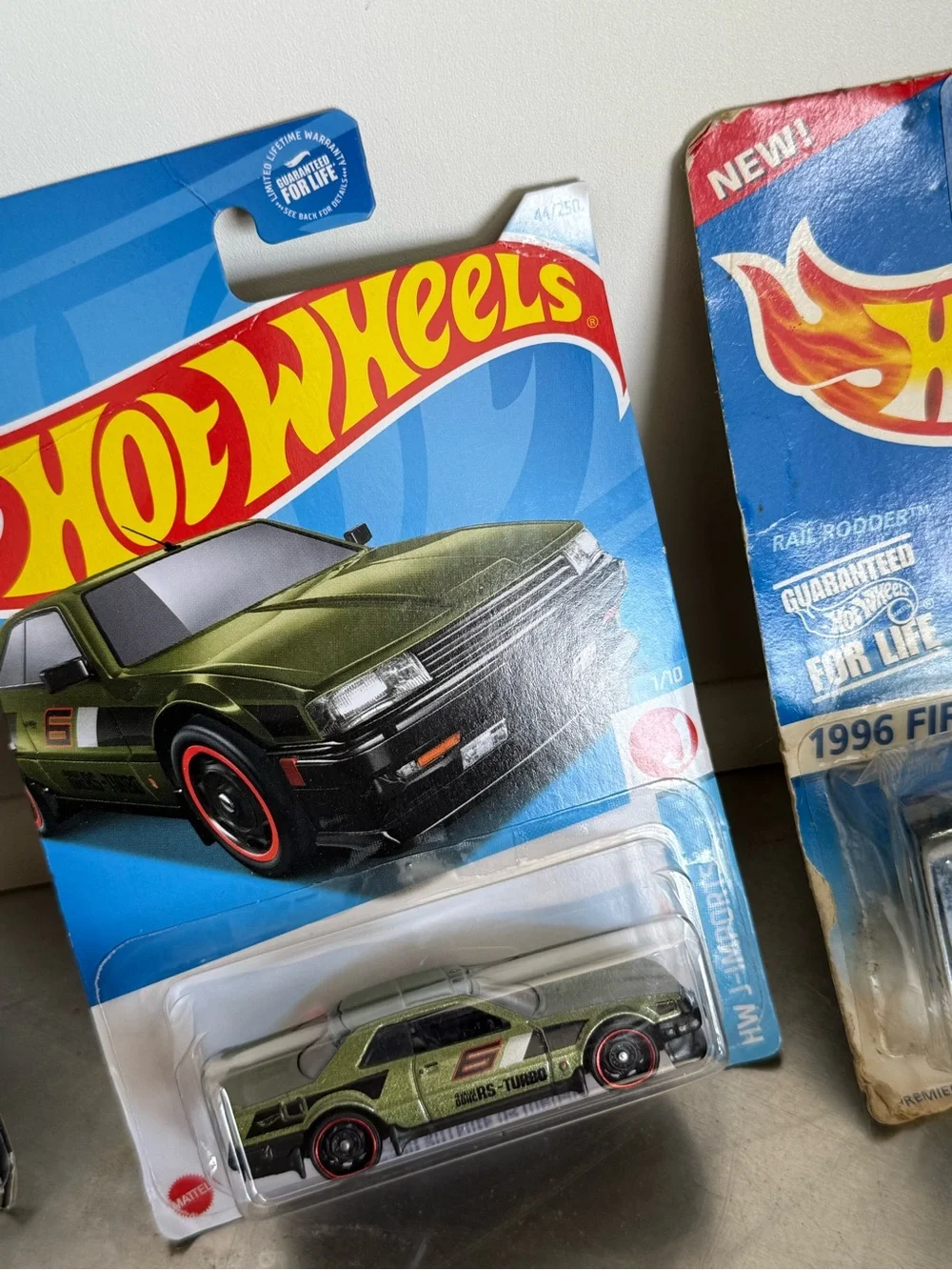 🎉Hot wheels Nissan Skyline RS Green Die-Cast Toy Car - Kids Toys